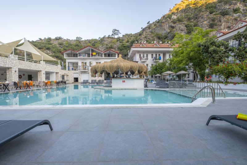 أفضل العروض ل اكدنيز بيتش مارماريس