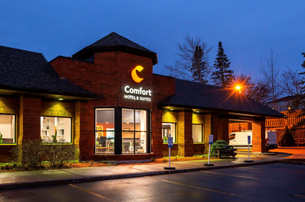 Best offers for Comfort Hotel & Suites Peterborough