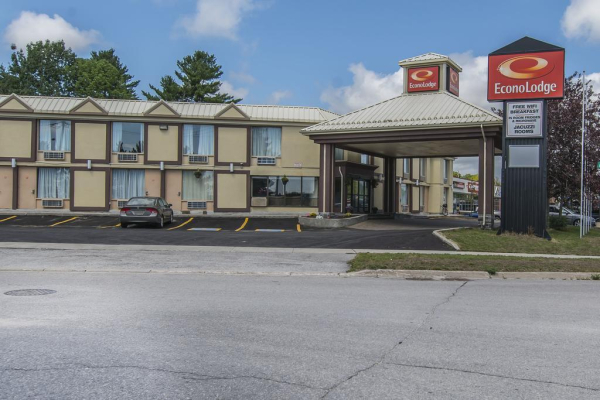 Best offers for Econo Lodge Orillia Orillia