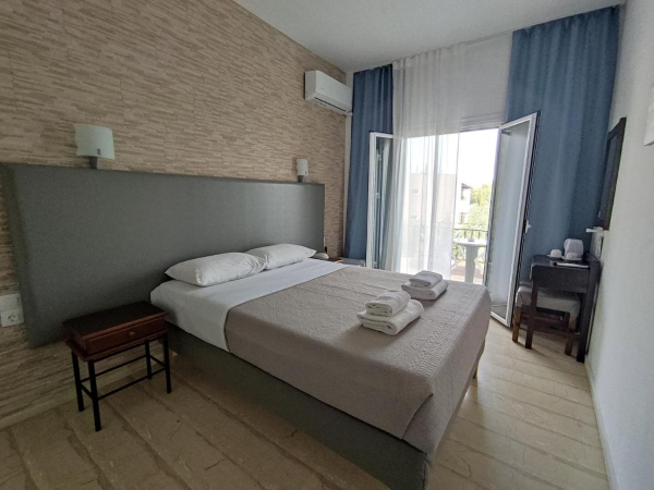 Best offers for Tina DASSIA