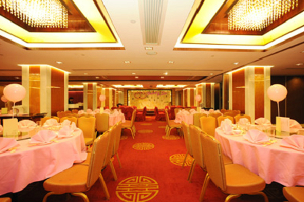 Best offers for Emperor MACAU