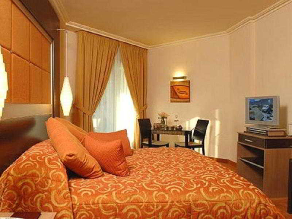 Best offers for Regency Boutique Juniyah