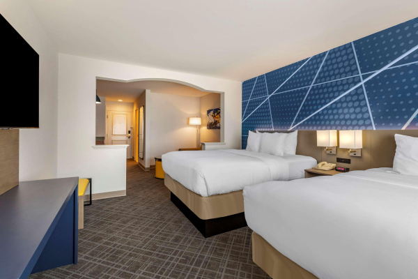 Best offers for Comfort Inn & Suites East Greenbush - Albany Albany 