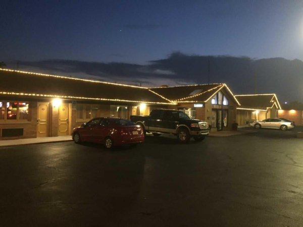 Best offers for Rodeway Inn Cedar Point South Cleveland 