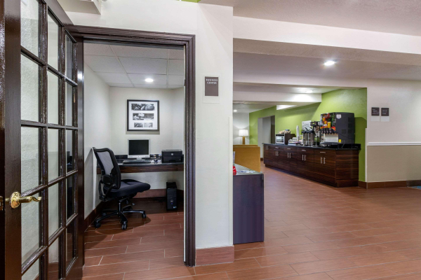 أفضل العروض ل سليبان نير باصتش جاردنس - اصف تامبا