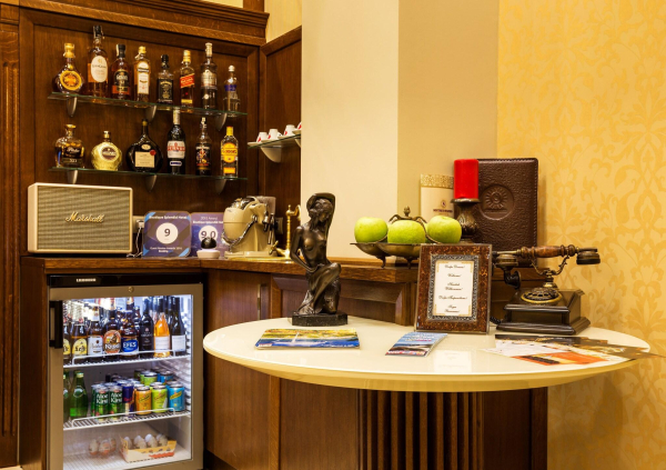 Best offers for Boutique Splendid Varana 