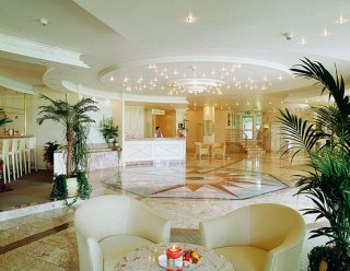 Best offers for RHEINHOTEL VIER JAHRESZEITEN MEERBUSCH Meerbusch