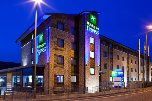 أفضل العروض ل Holiday Inn Express Hemel Hempstead لوتون 