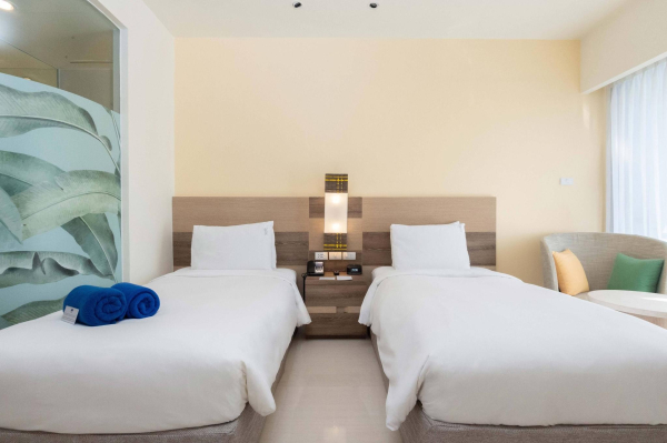 Best offers for Holiday Inn Express Phuket Patong Beach Central Pho Thong