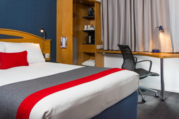 Best offers for Holiday Inn Express East Midlands Airport Castle Donington 