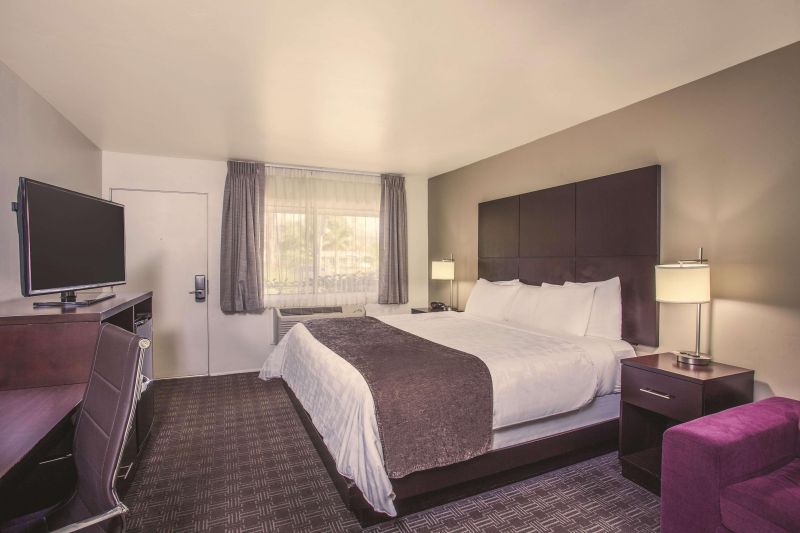 Best offers for La Quinta Inn Suites Santa Barbara Downtown Santa Barbara 