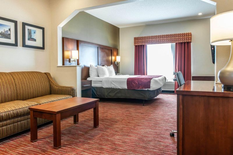Best offers for Comfort Suites Columbus Area Columbus 