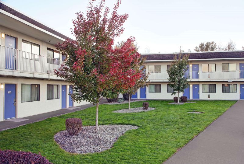 Best offers for Motel 6 Portland East Troutdale Portland 