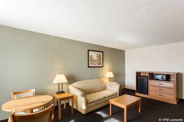 Best offers for Rodeway Inn & Suites New Orleans New Orleans 