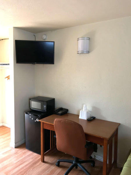 Best offers for Americas Best Value Inn Visalia Sequoia National Park