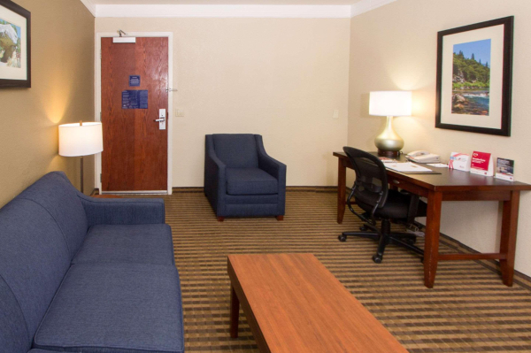Best offers for Comfort Suites Visalia Convention Center Sequoia National Park