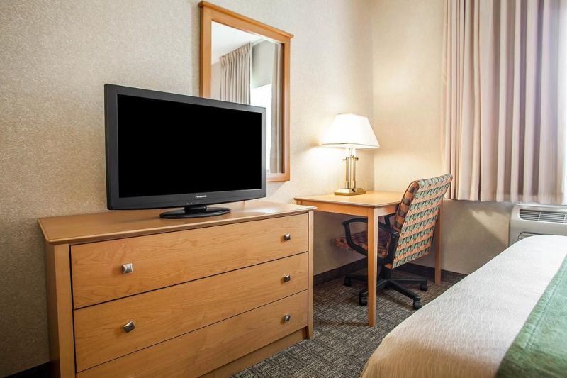 Best offers for Comfort Inn Rockford Rockford 