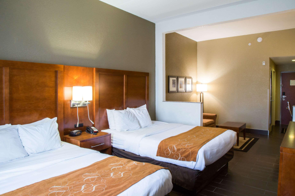Best offers for Comfort Suites South Grand Rapids