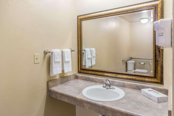 Best offers for Quality Inn & Suites Downtown Green Bay 