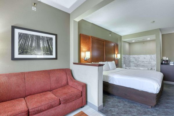 أفضل العروض ل Comfort Suites Madison ماديسون 