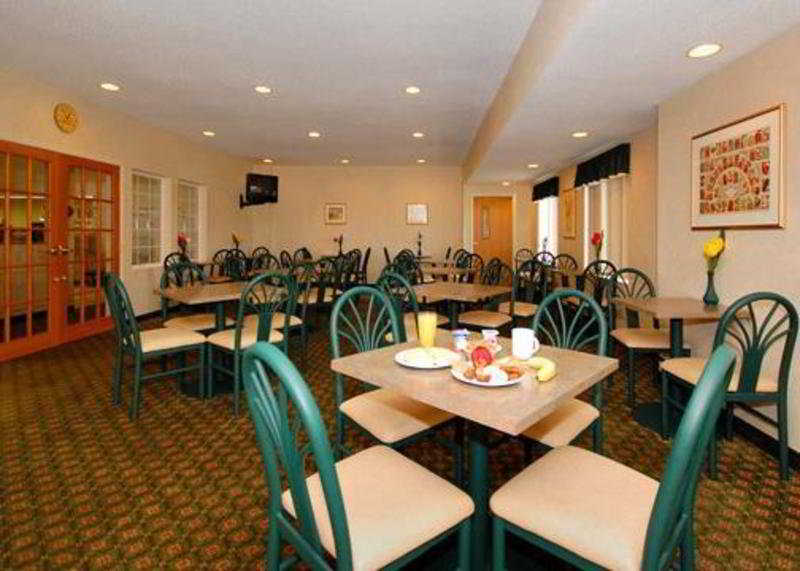 Best offers for Sleep Inn & Suites Green Bay South Green Bay 