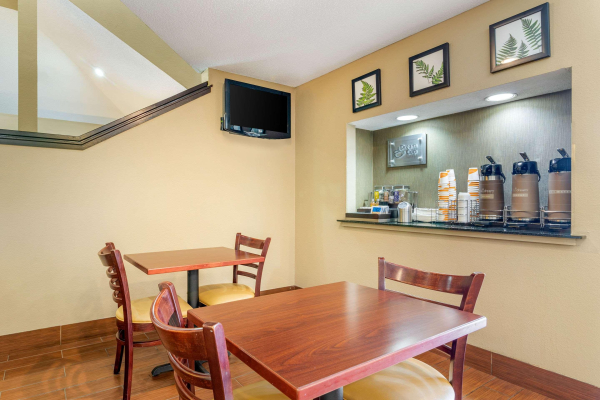 أفضل العروض ل سليبانا 95 نورث سافاناه سافاناه 