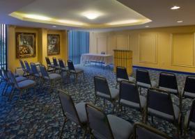 أفضل العروض ل رودوايان انيفرسال ست يوديوساري أورلاندو