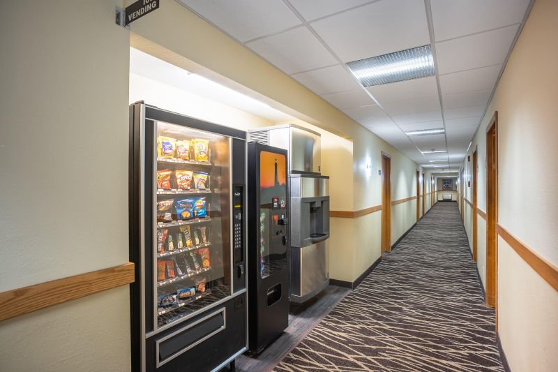 Best offers for Red Roof Inn Des Moines Des Moines 