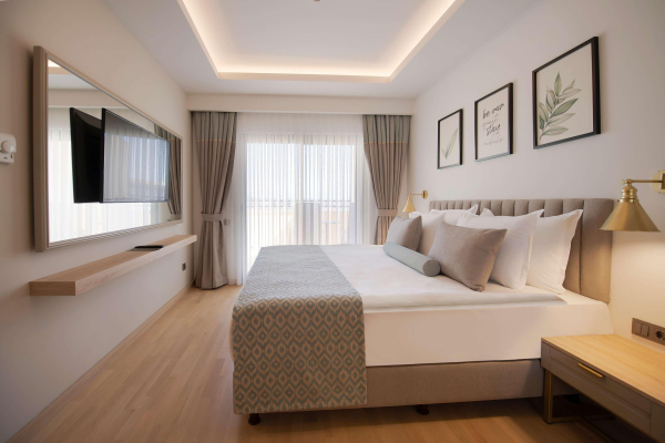 Best offers for Miramare Queen Side