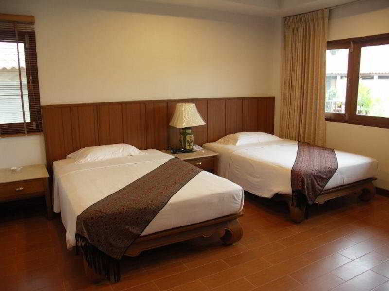 Sailom Resort Bangsaphan