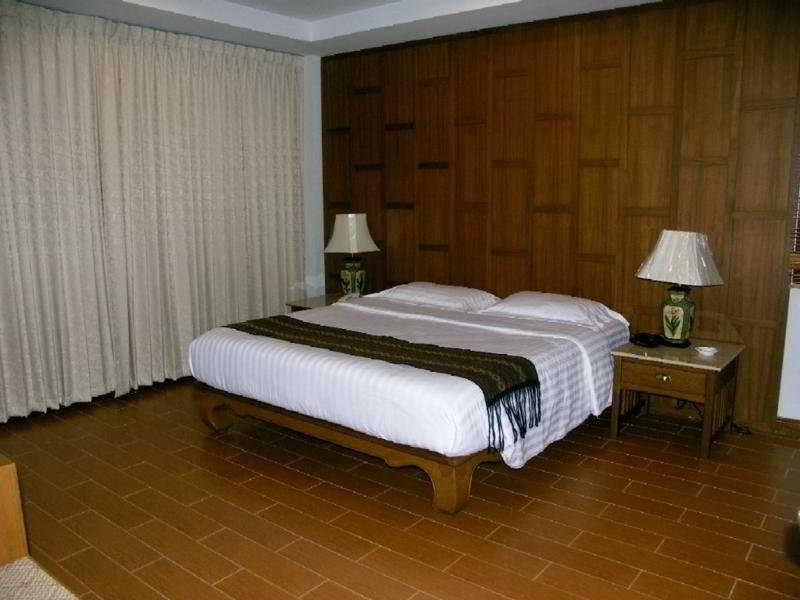 Sailom Resort Bangsaphan