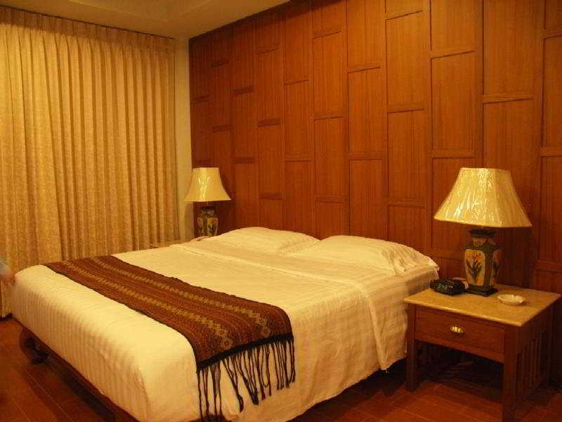 Sailom Resort Bangsaphan