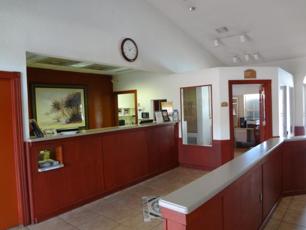 أفضل العروض ل كونو فندق مطارات رج ستاديام تامبا