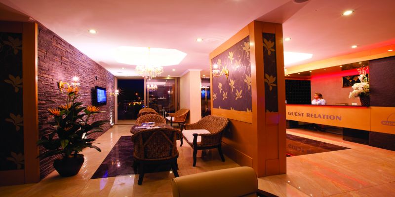 أفضل العروض ل فندق ماليب يو بيتش مارماريس