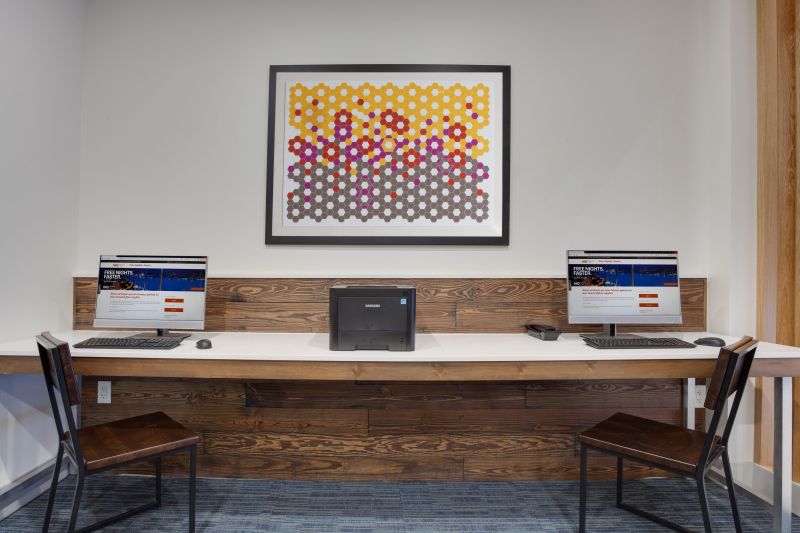 أفضل العروض ل فندق هوليدايان ايكسبرس  &س يويتس فورت لا يودردال فورت لاودردال 