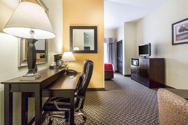 Best offers for Comfort Suites Clinton Near Presbyterian College Clinton