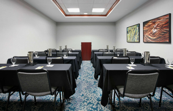Best offers for Hilton Garden Inn Schaumburg Schaumburg