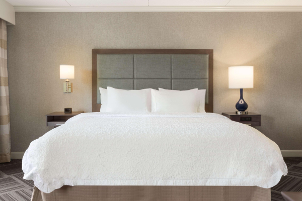 Best offers for Hampton Inn & Suites Manchester-Bedford Bedford