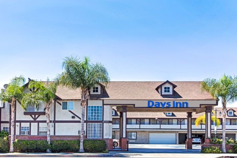 Best offers for DAYS INN LONG BEACH/CITY CENTER Long Beach