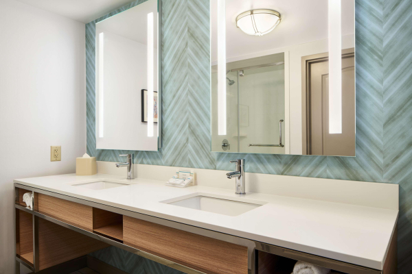 Best offers for Hilton Garden Inn Columbus  Columbus 