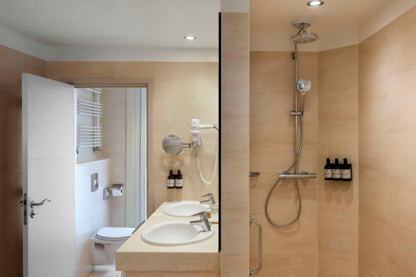 Best offers for NH Amsterdam Leidseplein Amsterdam