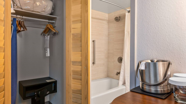Best offers for DoubleTree by Hilton Hotel Tucson - Reid Park Tucson