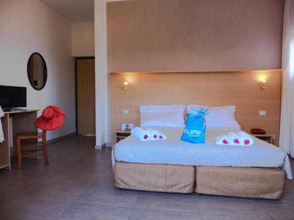 Best offers for AmareClub Casarossa Crotone