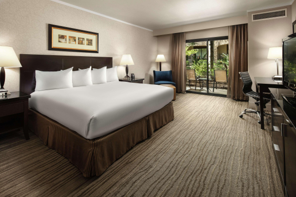 Best offers for DoubleTree by Hilton Hotel Claremont Claremont