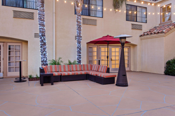 Best offers for Hilton Garden Inn Valencia Six Flags Valencia