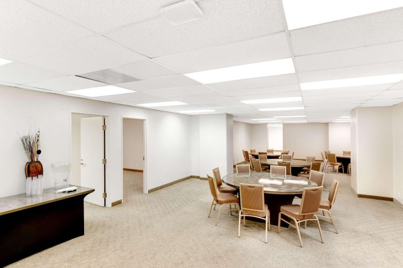 أفضل العروض ل هيلتوناناهيم اناهيم 