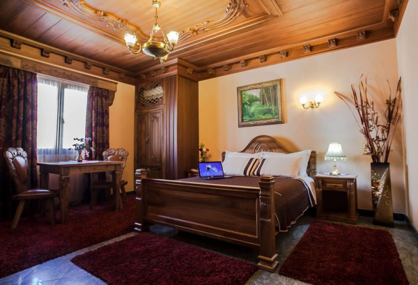 Best offers for Brilant Antik Tirana