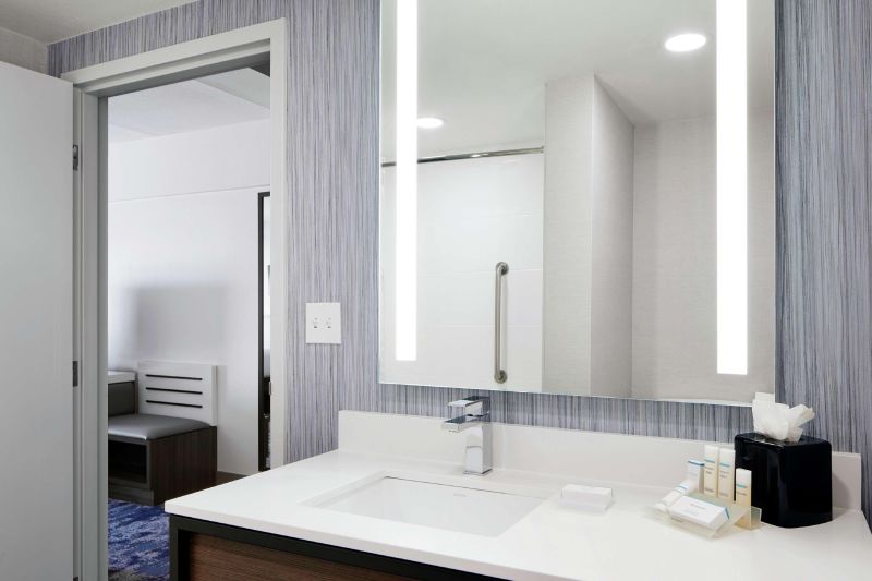 أفضل العروض ل هيلتون جاردنان تشامبيجن/ اربانا تشامبيجن 