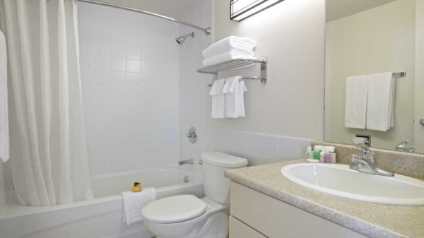 أفضل العروض ل Coast Fraser Tower يلووكنيف