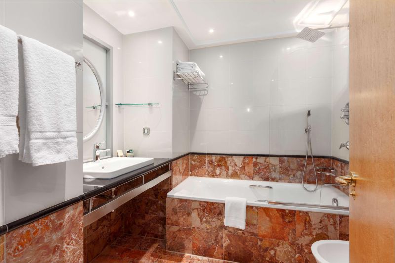 Best offers for Courthouse London London 